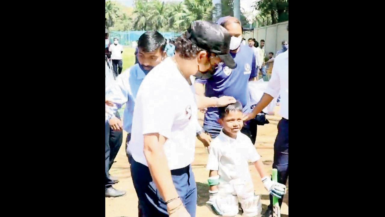 Internet sensation SK Shahid trains with Sachin Tendulkar