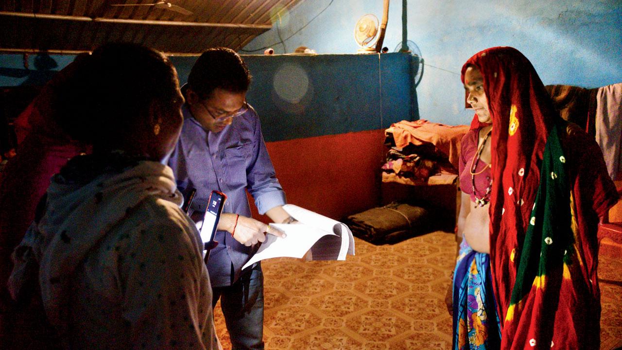 Nilabai Maalu Suryavanshi, a resident of Bhimket pada in Aliyabad, is due for her second COVID dose. While she initially complied with health workers who visited her home during the night vaccination drive, she refused to take the shot when she saw a nurse approach her with the injection. Nilabai, who has difficulty walking, believes that her condition got worse after she took the first dose. Pics/Pradeep Dhivar
