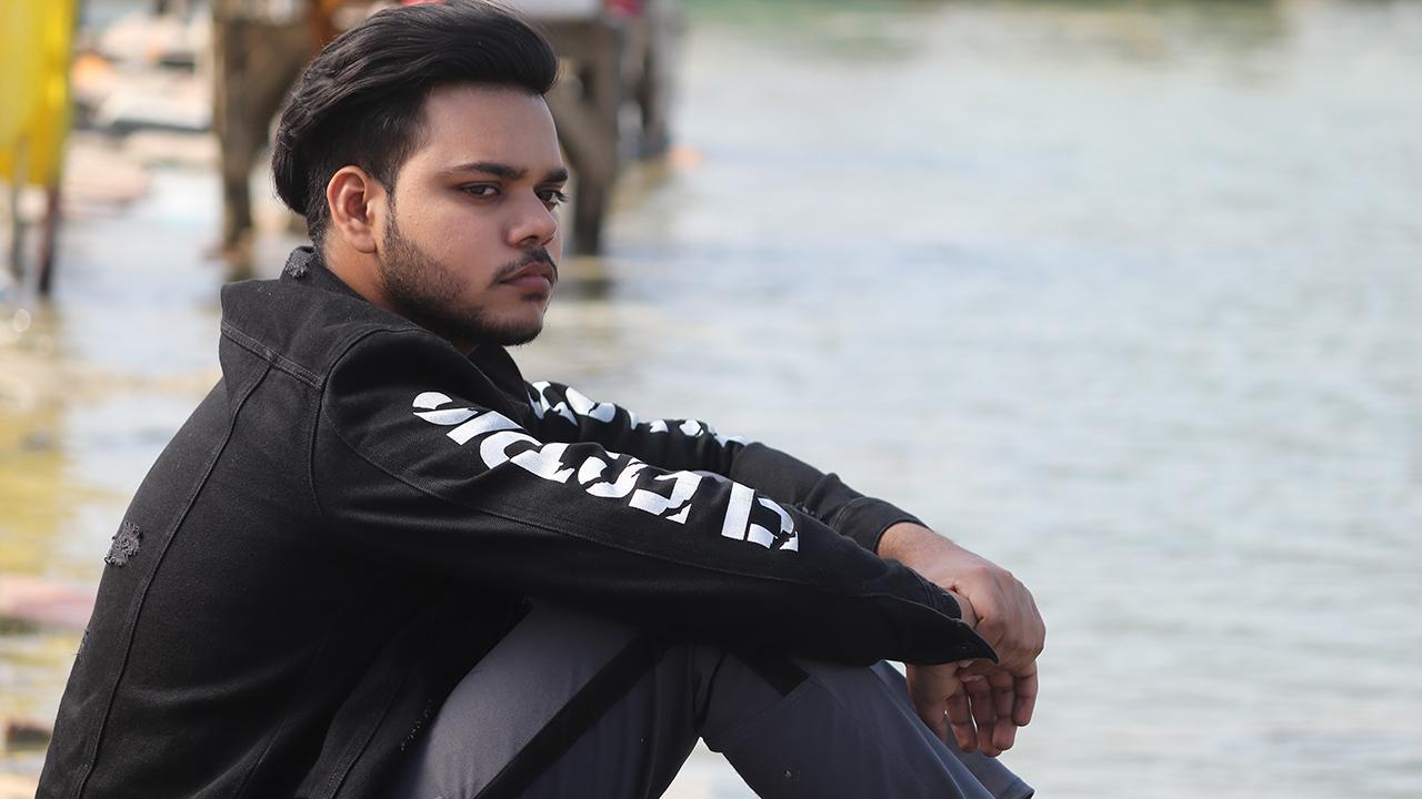 Trailer of Tushar Purvar debut movie Alingan  is out