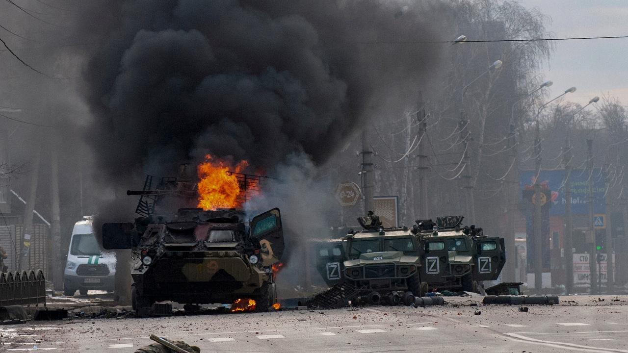 Ukraine: Two explosions heard near Kyiv's Druzhby Narodiv metro station