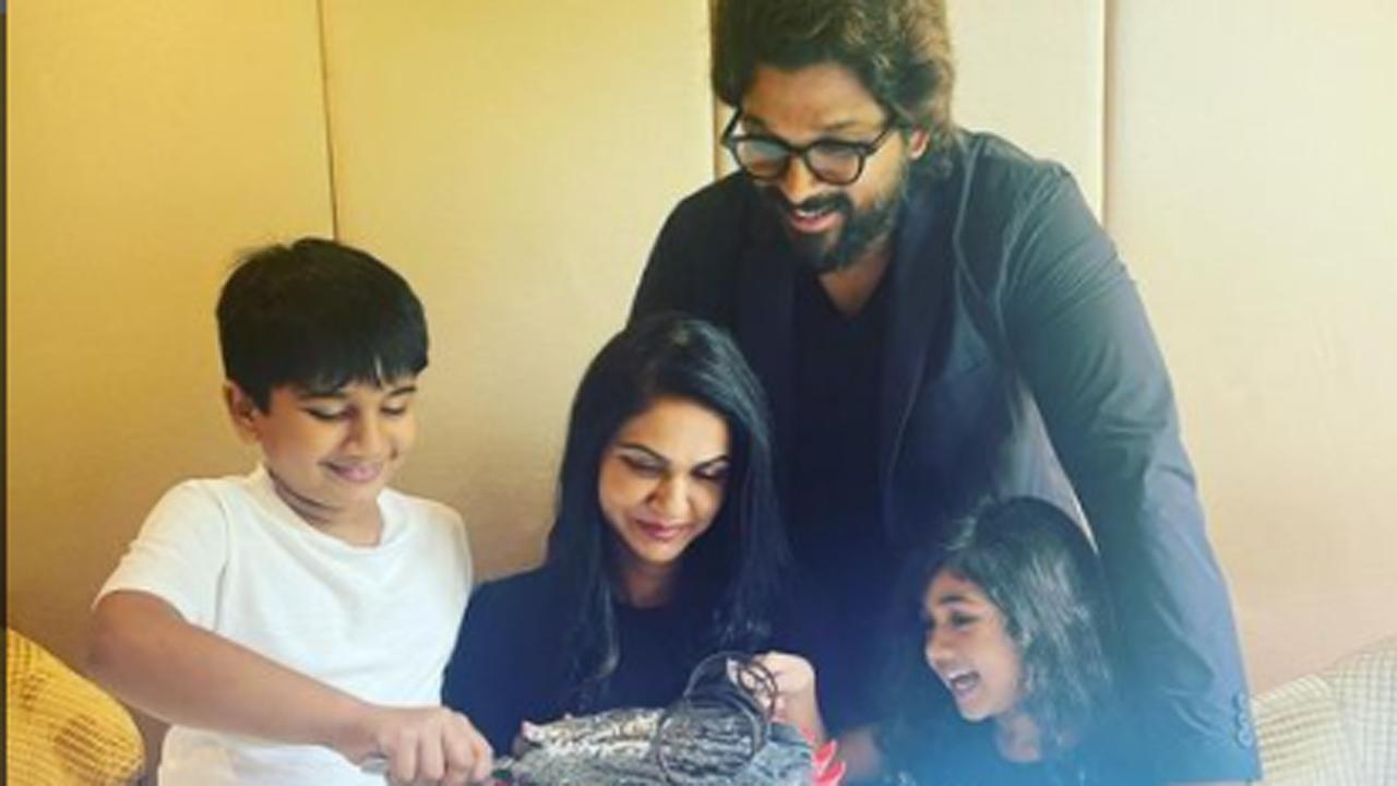 Allu Arjun celebrates 11 years of togetherness with Allu Sneha Reddy picture