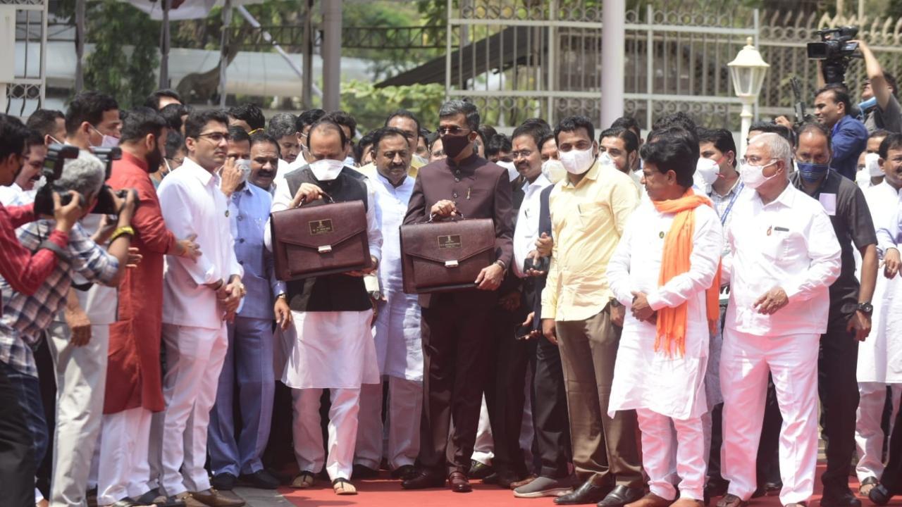Ajit Pawar arriving for Maharashtra State Budget 2022. Pic/ Suresh Karkera