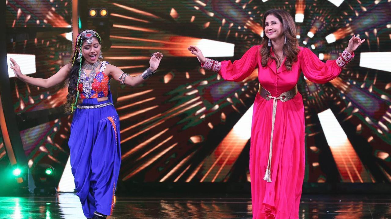 Tuesday Trivia: Urmila Matondkar reveals she wore 15 kg jewellery for iconic 'Chamma Chamma' song