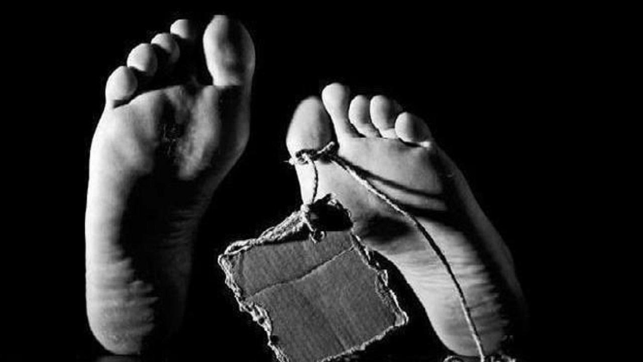  ASI booked for Asangaon father-daughter suicide