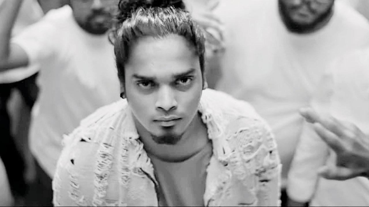 Dharmesh Parmar aka MC Tod Fod with the Swadesi crew