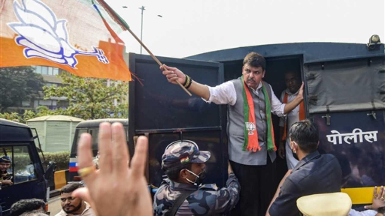 Mumbai Police detains Devendra Fadnavis, other BJP leaders during protest seeking Nawab Malik's resignation