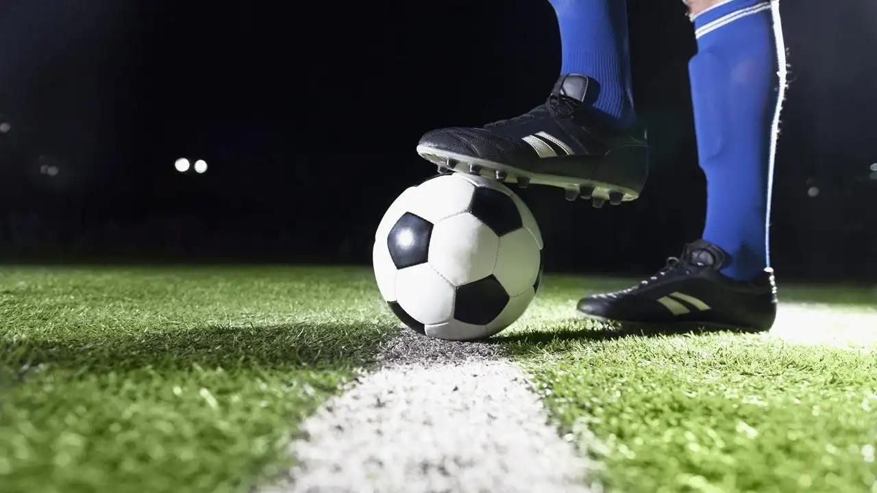 Belgian footballer Miguel Van Damme dies aged 28 after battle with cancer
