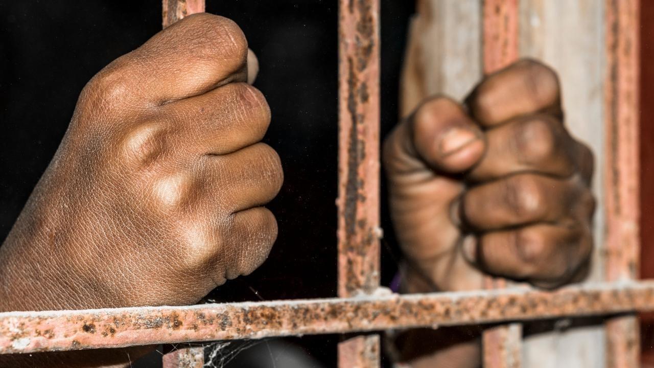Financial firm director in Thane held for duping over 100 investors of Rs 18 crore