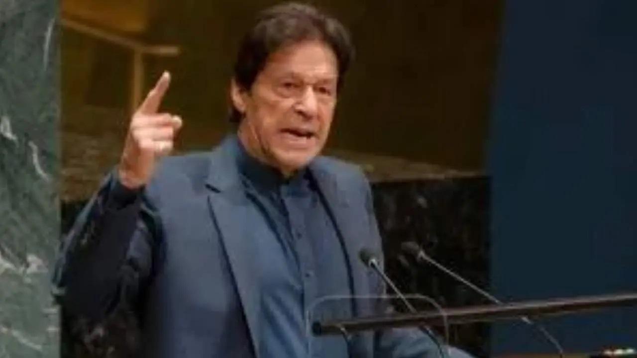 Pakistan PM Imran Khan praises India's foreign policy
