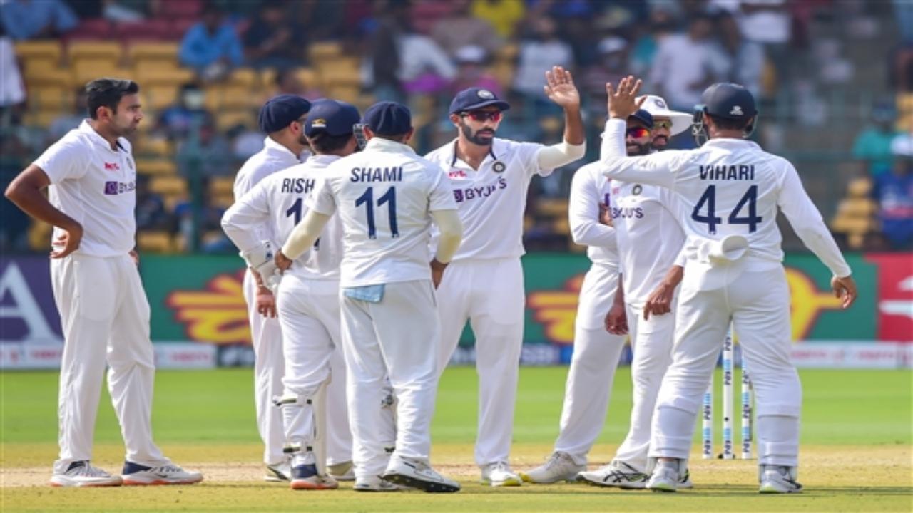 India beat Sri Lanka by 238 runs to complete 2-0 series sweep