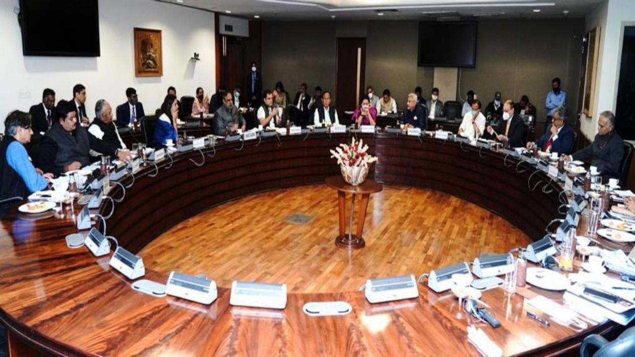 EAM S Jaishankar briefs consultative panel on Ukraine crisis, opposition leaders say stand united with govt