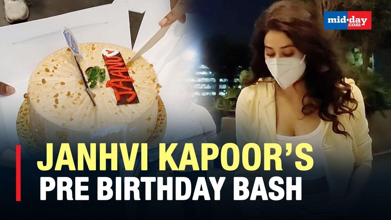 Janhvi Rings In Early Birthday Celebrations, Cuts Cake With Paparazzi At Airport