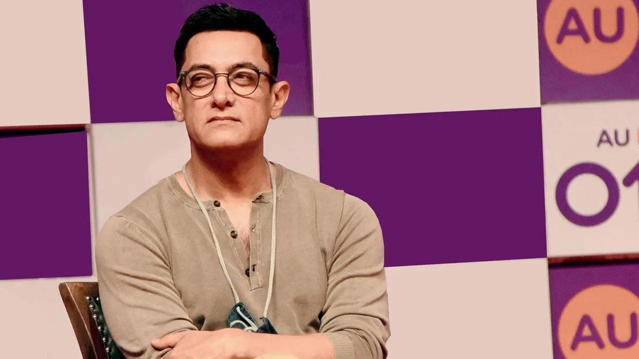 A few years after the release of the Shahid Kapoor-starrer, Phata Poster Nikla Hero (2013), filmmaker Rajkumar Santoshi approached Aamir Khan with a script. The actor instantly gave his nod, and the director got cracking on the script. Read the full story here