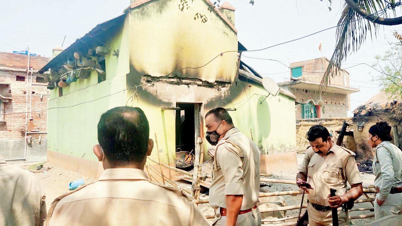 Eight, including 2 kids, killed in Bengal arson