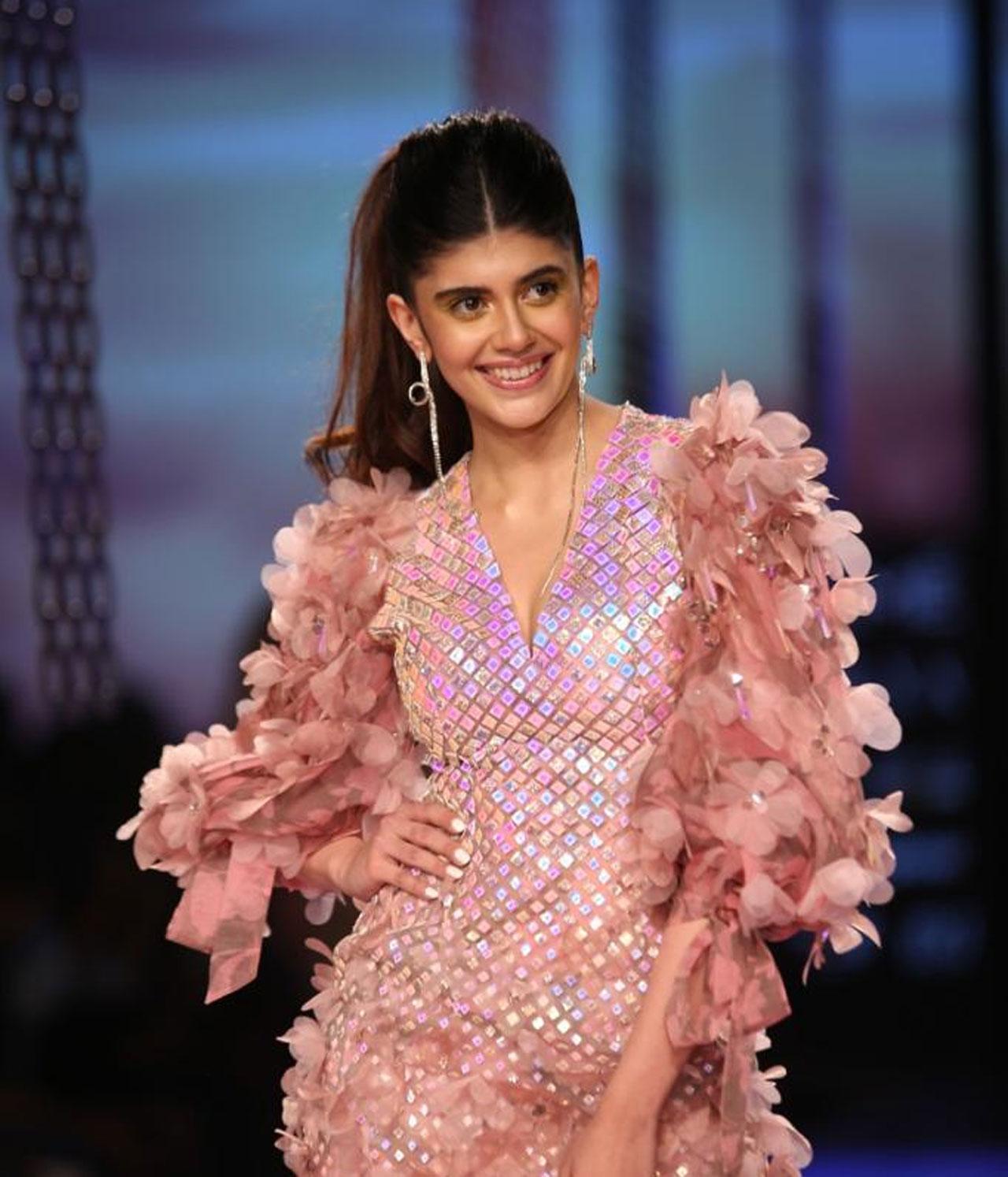 'Dil Bechara' actress Sanjana Sanghi won each and every heart with her winning smile at the ramp. She was the show-stopper who walked for designers Pankaj and Nidhi. 