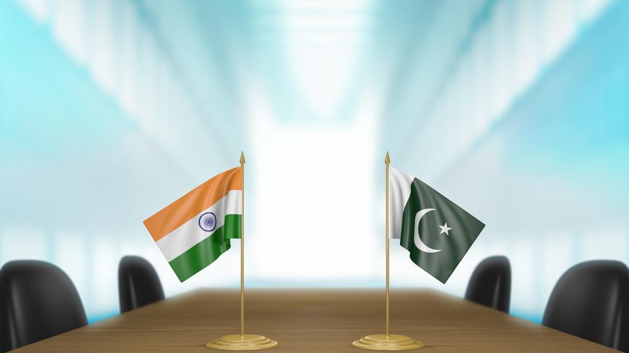 Indian government releases three Pakistani prisoners