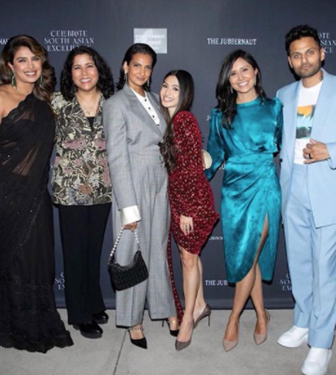 She also shared some pictures with the other attendees of the night whom she called her friends. She wrote- 