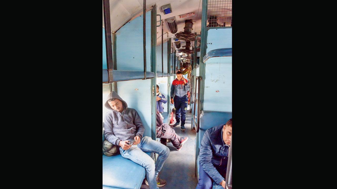 Where are promised blankets, linen in railways, ask irked commuters