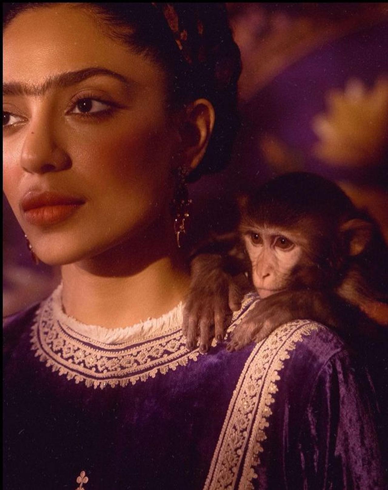 There is only Sobhita Dhulipala who is a perfect fit for putting up anything artistic like this of Frida Kahlo. The has always adapted different looks for her photoshoots which are unique and reflect the beauty of her desires.