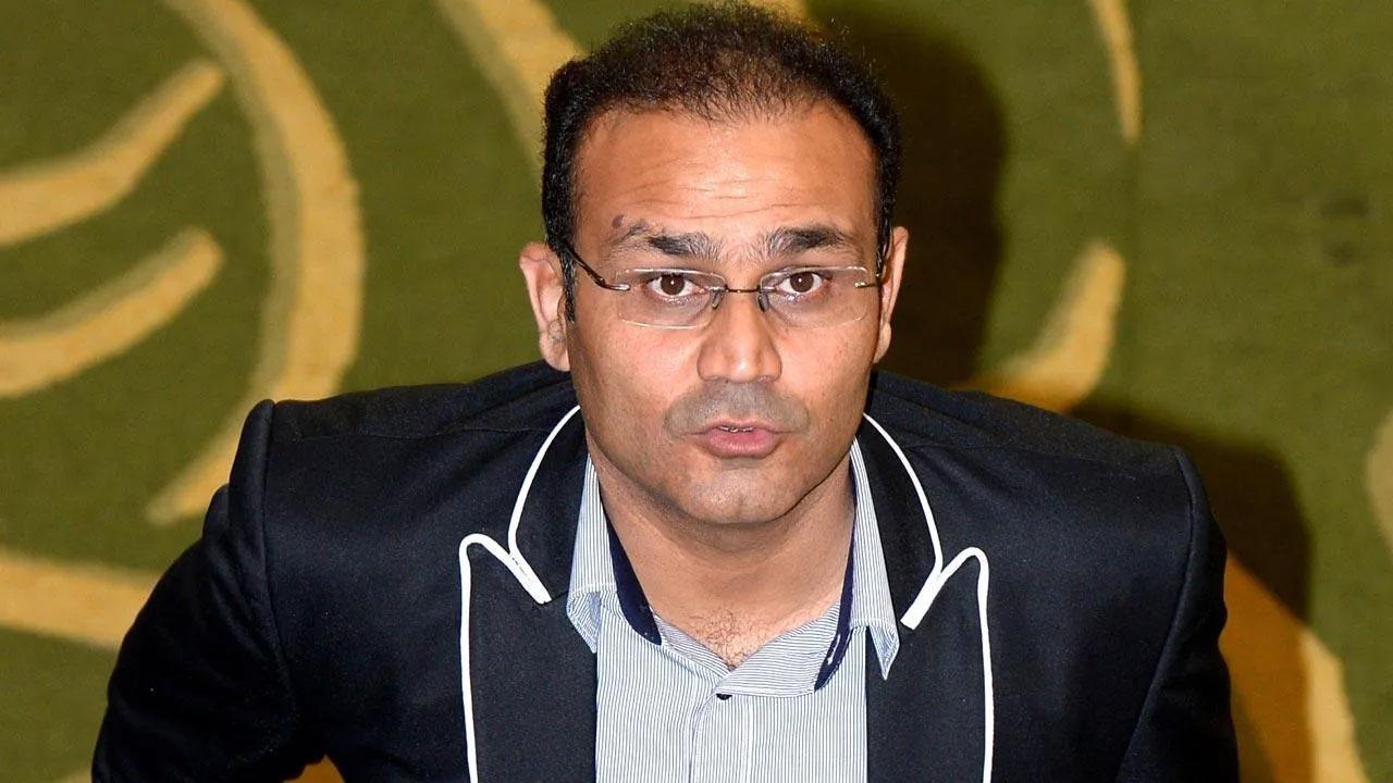 Full freedom now: Sehwag gives a hilarious message to Ashwin after MCC updated 'Mankading' rule