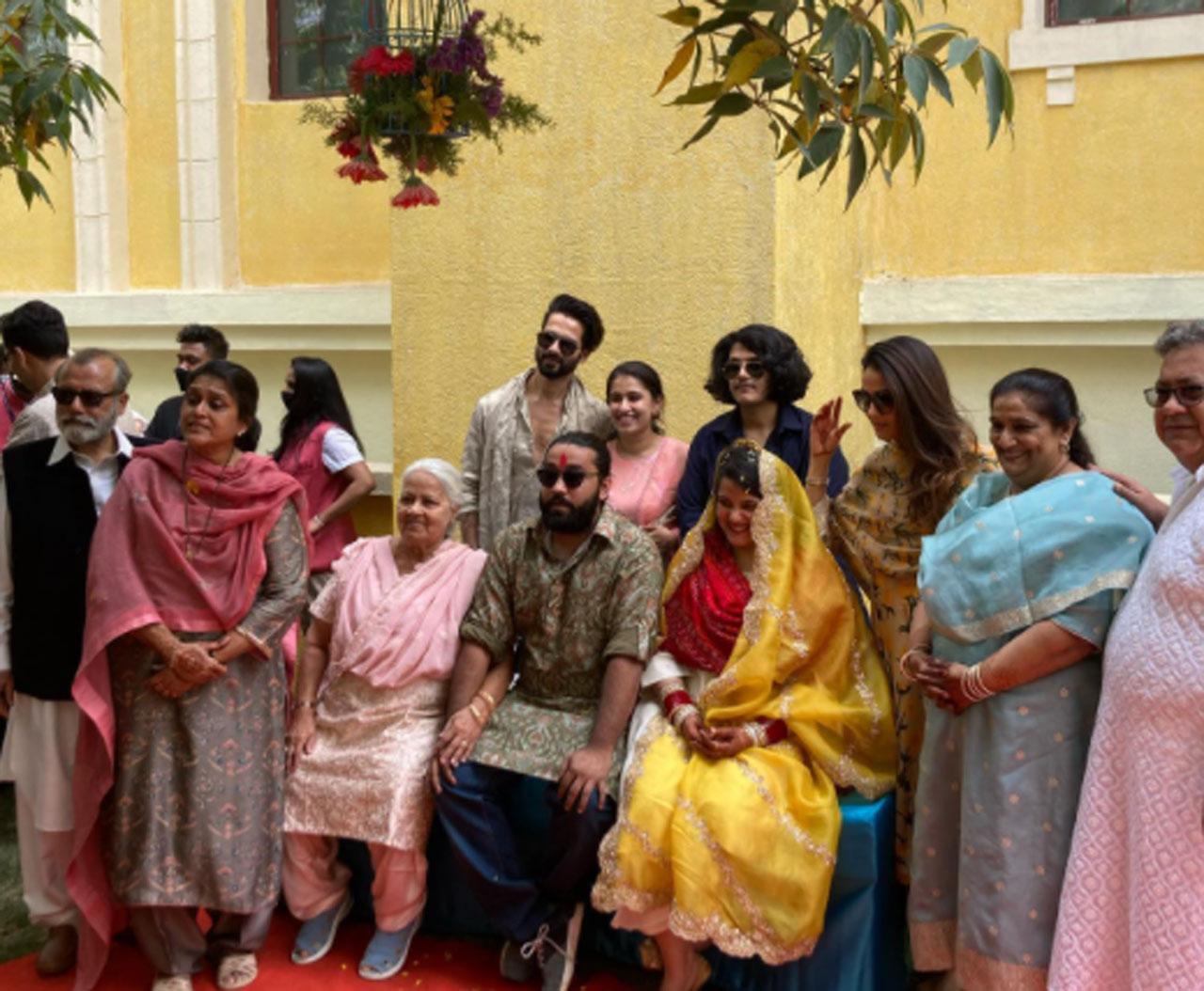 Shahid Kapoor, Naseeruddin Shah could be seen at the ceremony. Apart from Shahid Kapoor, Naseeruddin Shah, the other members of the the bride and the groom's family were also present that included Ratna Pathak Shah, Supriya Pathak, Imaad Shah, Vivaan Shah. 