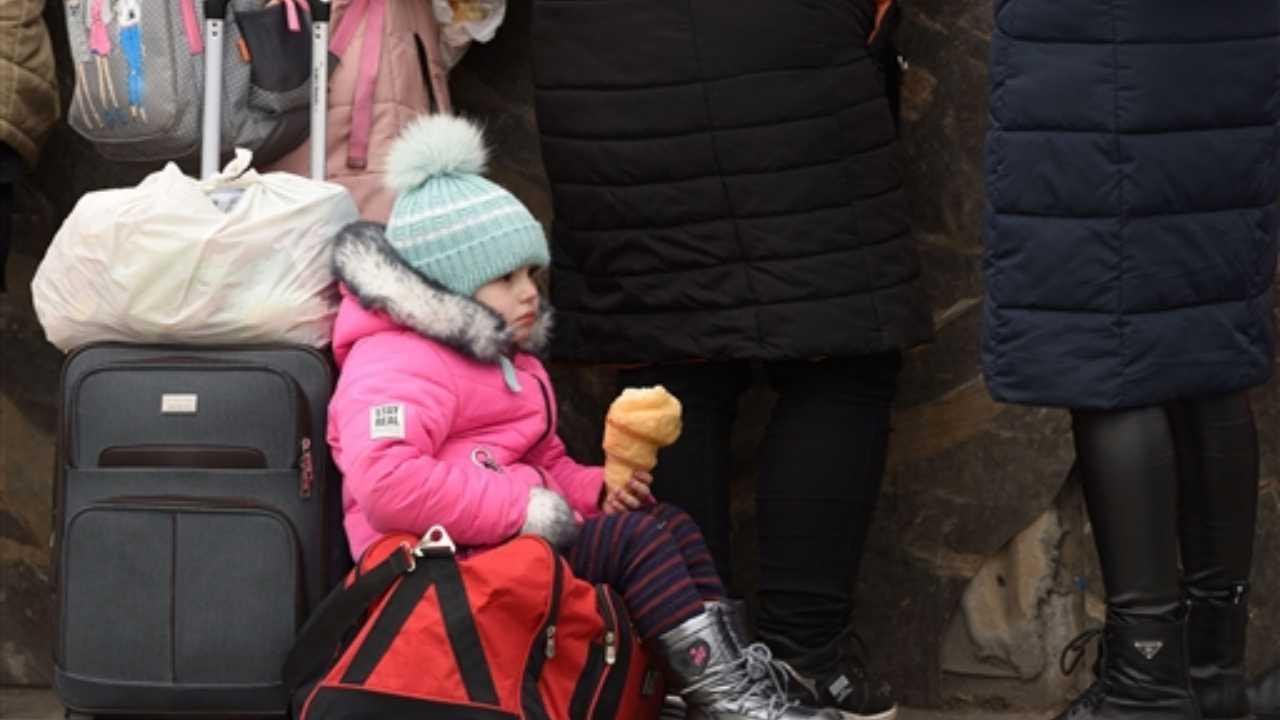 Indian student's parent says many Indians stuck at Kharkiv Railway station