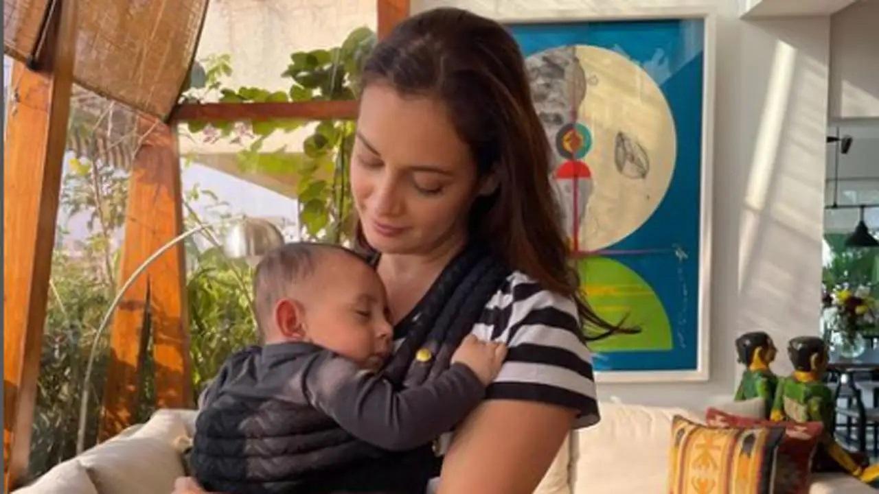 Actor Dia Mirza, on Friday, treated her fans to an adorable glimpse of her son Avyaan. Read full story here
 
 