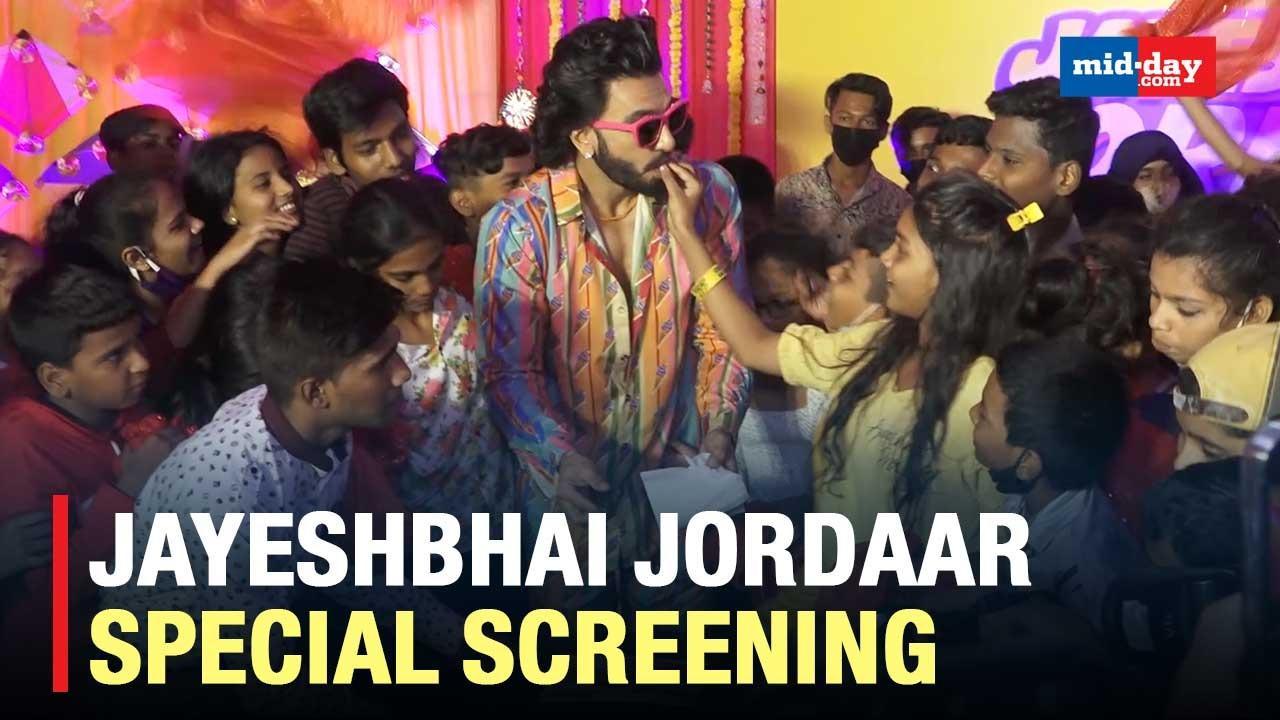 Ranveer Singh Dances With the Underprivileged At Jayeshbhai Jordaar's Screening