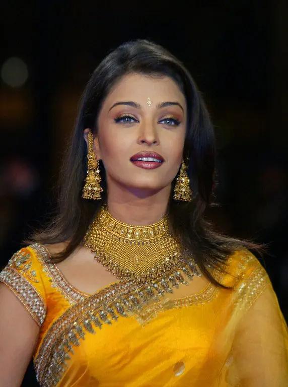 Aishwarya Rai at the Palais des Festivals for the screening of her film 'Devdas' during the 55th Cannes film festival on May 23, 2002.