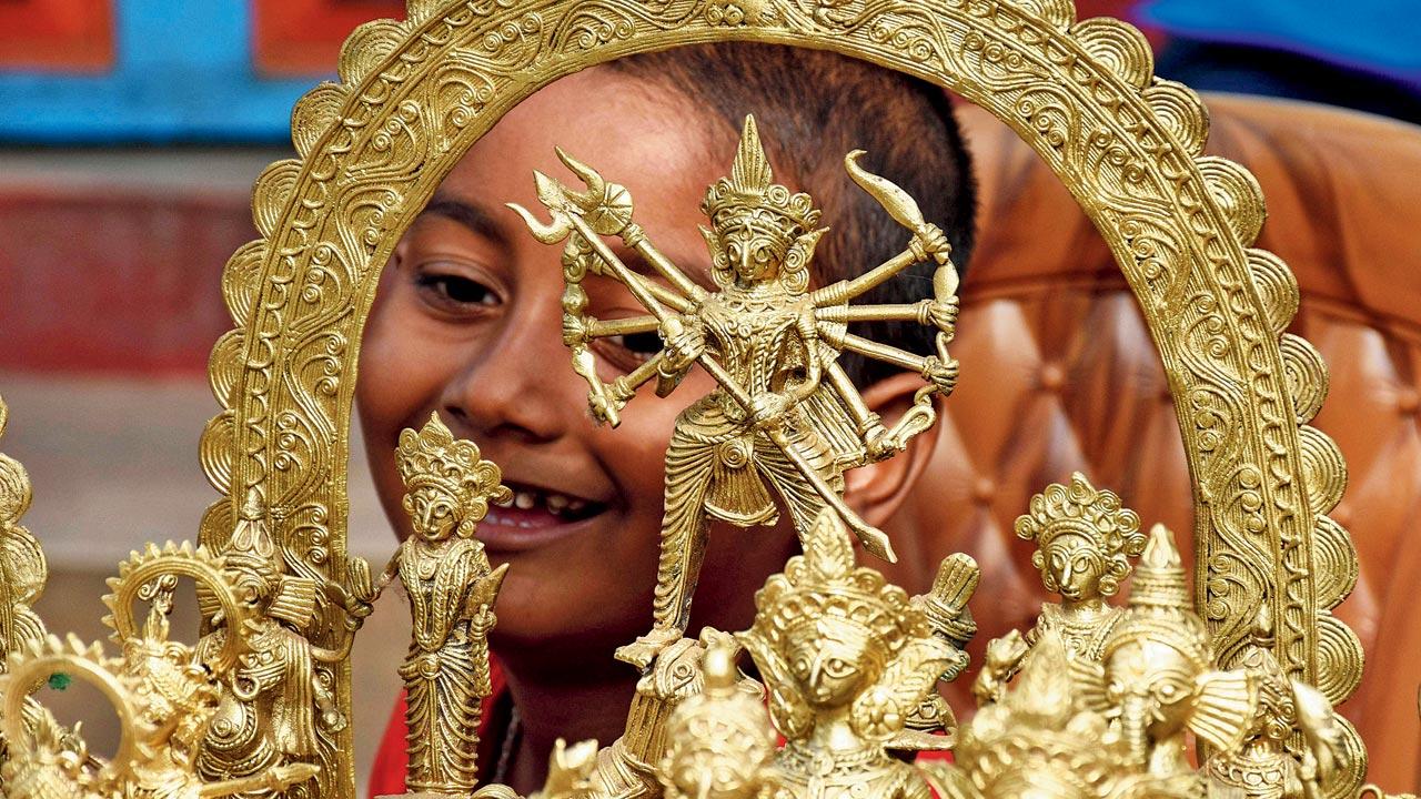 Sur Jahan, an annual three-day world and folk music festival in Kolkata presented by Banglanatak 