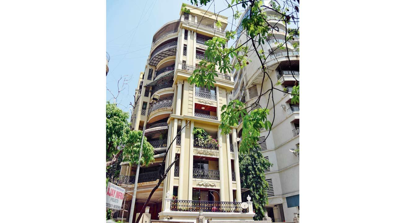 CAG slams BMC over delayed action against illegal construction