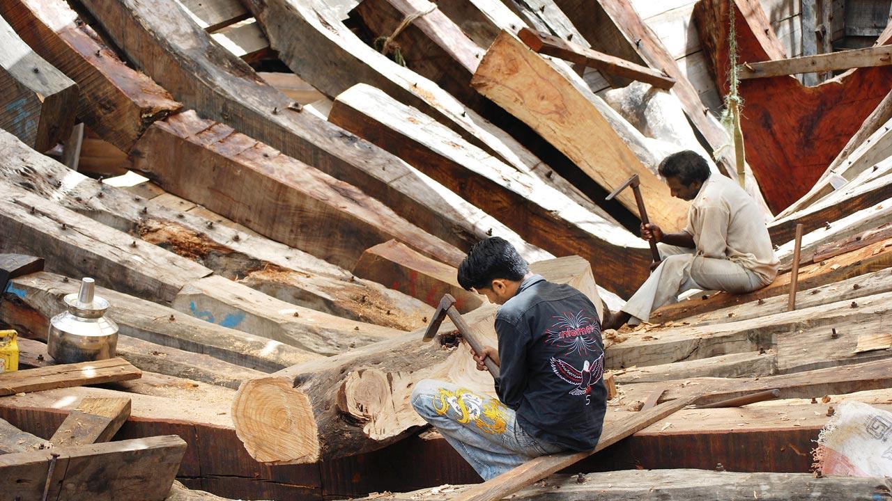 As part of the research for his book, Pocha visited Salaya in Gujarat, where he saw first-hand how boats were built. Pic courtesy/Adi Pocha