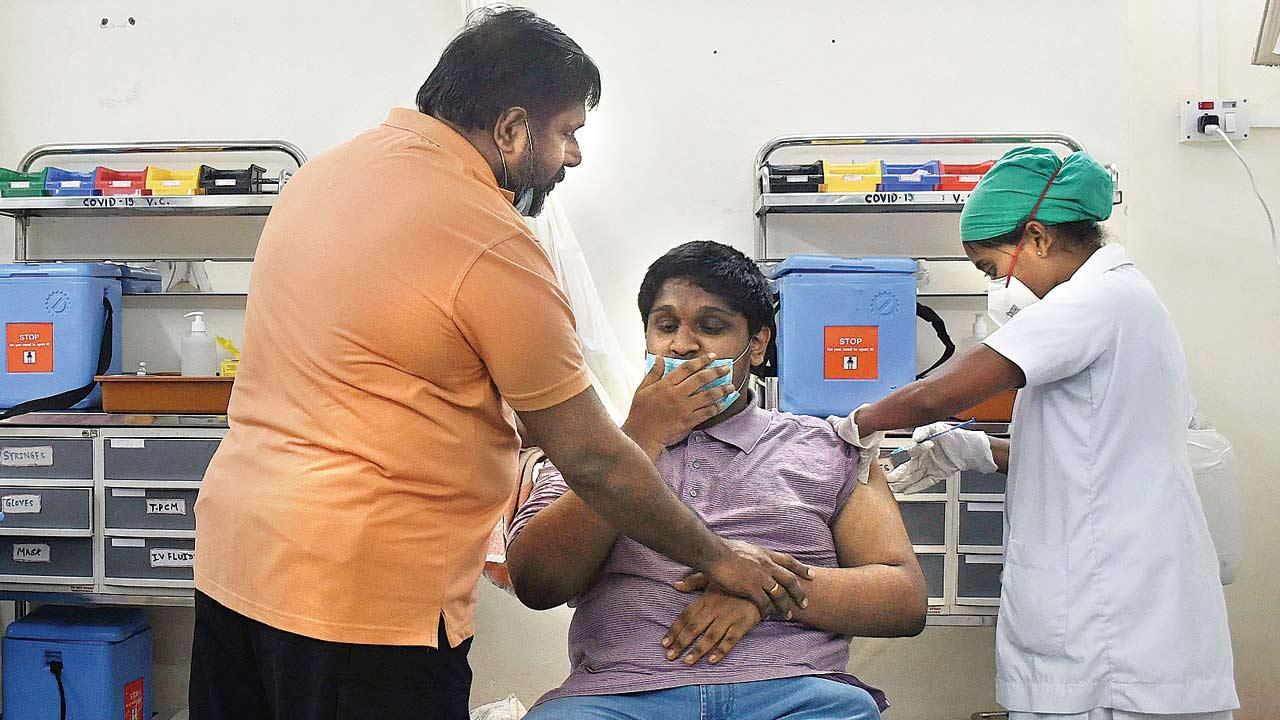 Mumbai reports 213 Covid-19 cases, no deaths across state