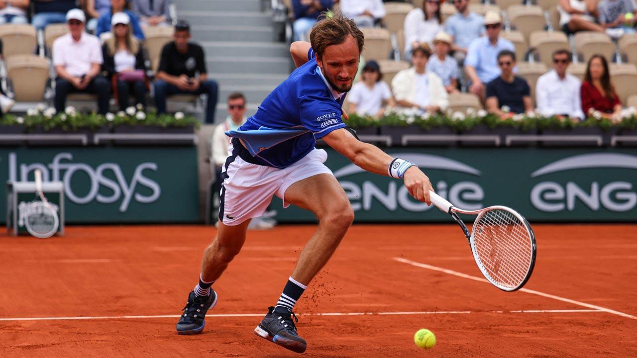 French Open: Daniil Medvedev moves to fourth round with win over Miomir Kecmanovic