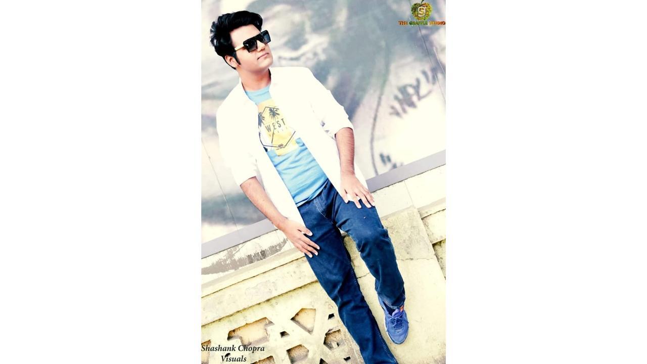 Bollywood Film Maker, Now Launched As A Singer! Mr. Deepanshu Gogia Makes Debut With SAPNE