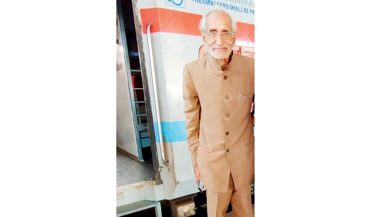 HC Gautam, the oldest living train superintendent of the train, was at the station for the event