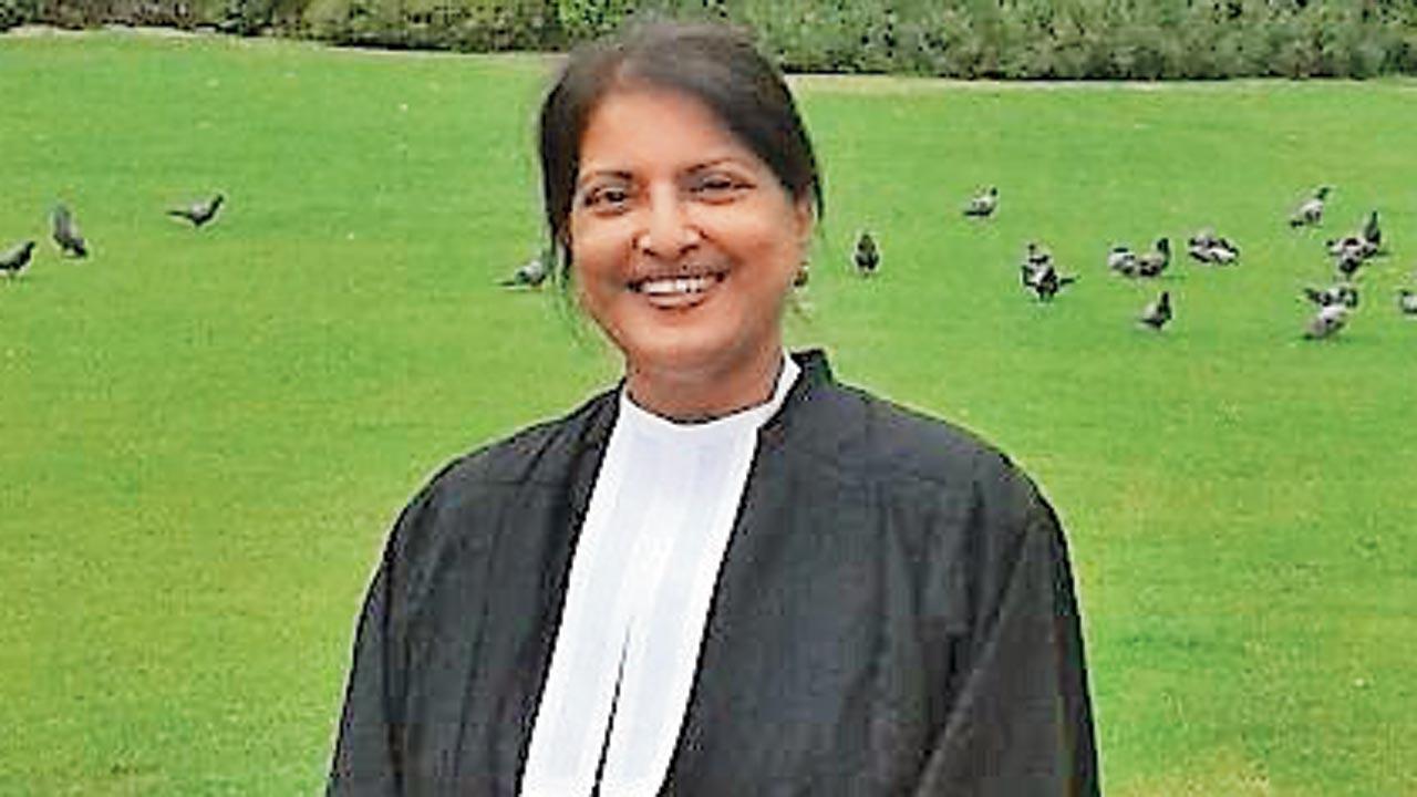 Edith Dey, Advocate