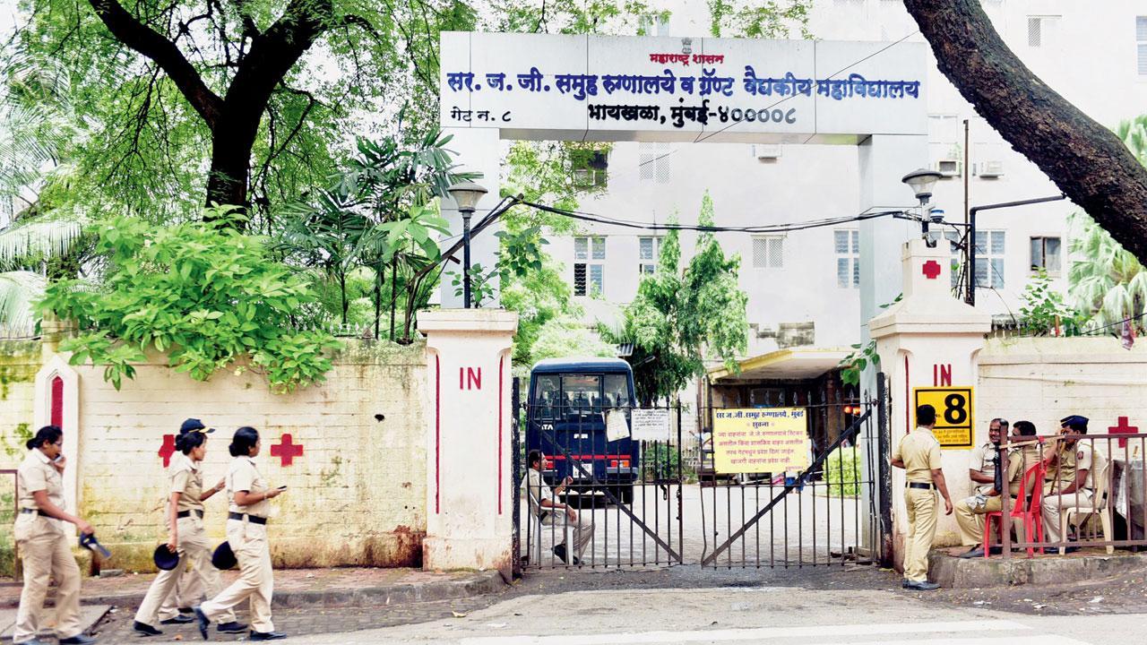 Mumbai: JJ hospital docs sending patients to private labs; inquiry ordered