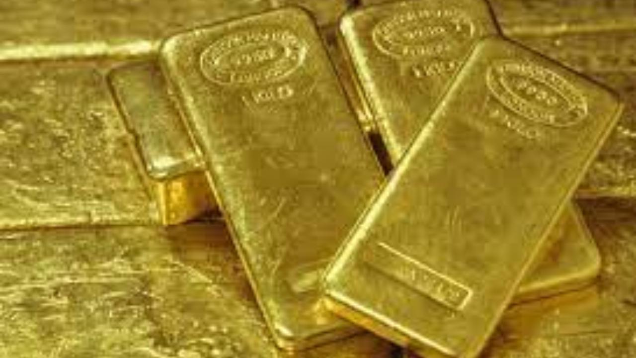 Directorate of Revenue Intelligence foils gold smuggling attempts, seizes 11 kg gold worth more than Rs 5.88 crore in Lucknow, Mumbai