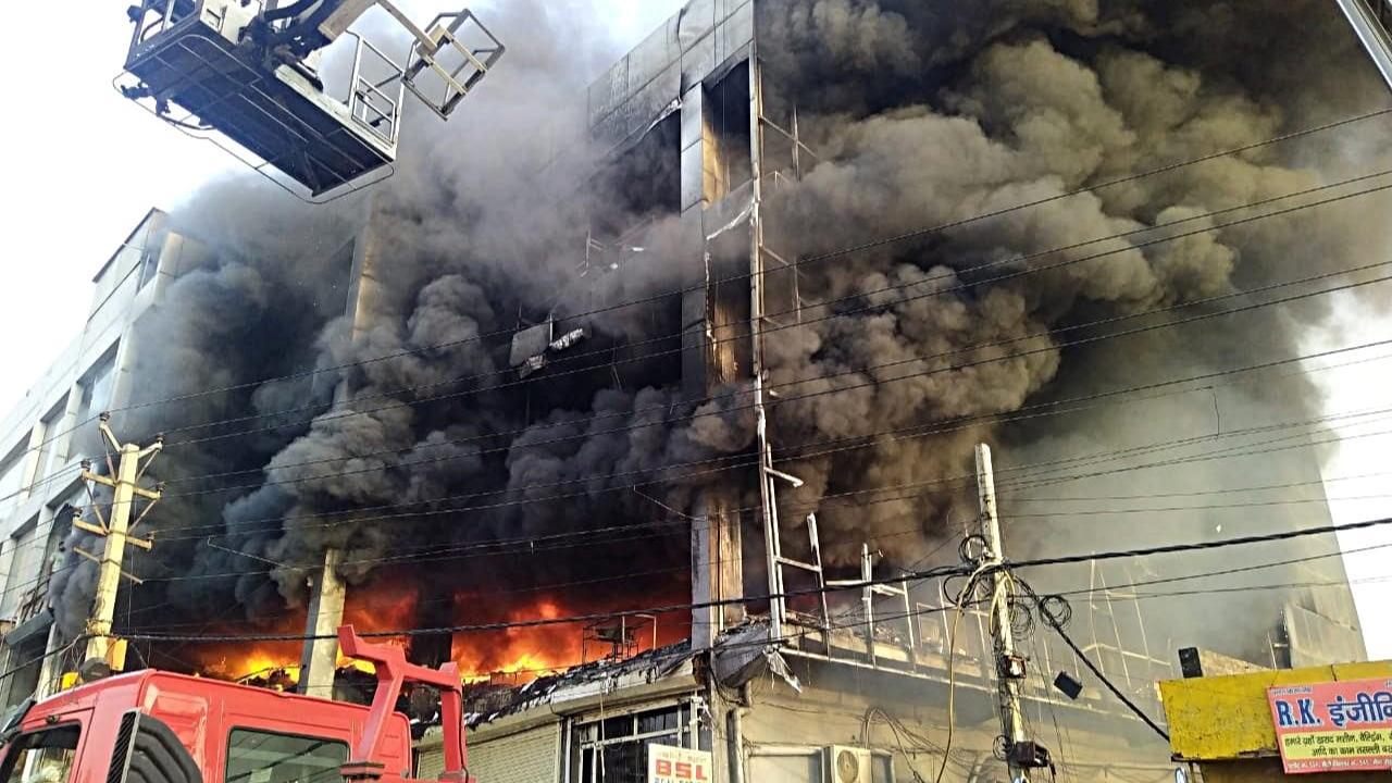 New Delhi: 14 dead as fire engulfs commercial building near Mundka metro station