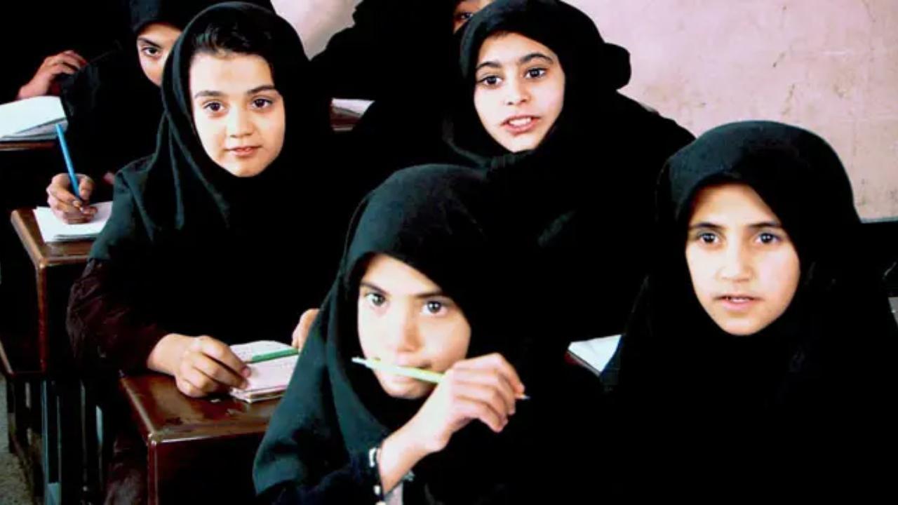 Uttar Pradesh government not to give grant to any new madrasa