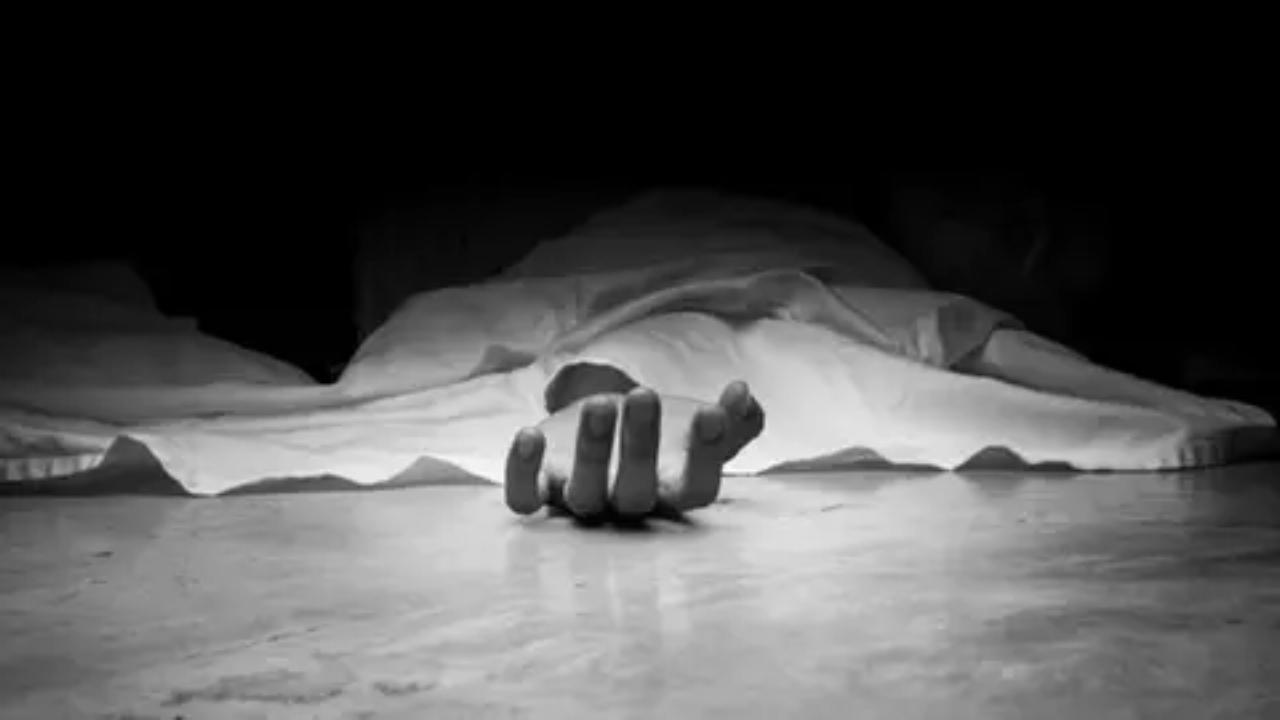 Man, woman, 2 children found dead at lodge in Raigad district