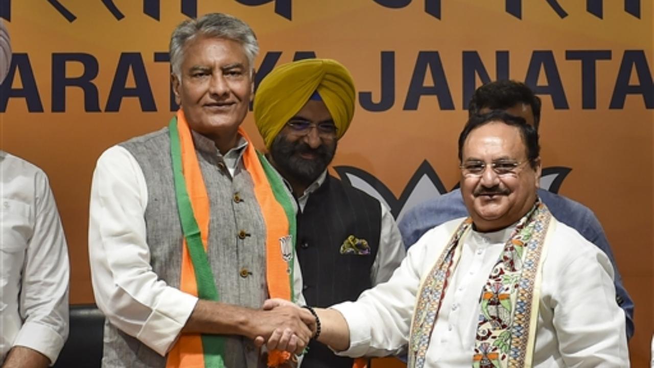 Former Congress leader Sunil Jakhar joins BJP, Nadda says 'will play a big role'