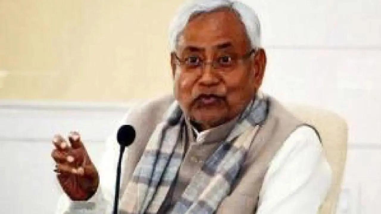 Bihar Chief Minister Nitish Kumar dodges query about CBI raids on houses of Lalu Prasad, Rabri Devi