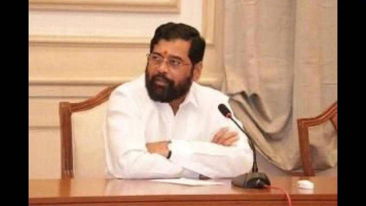 Civic polls: Maharashtra minister holds meeting of Thane Shiv Sena workers