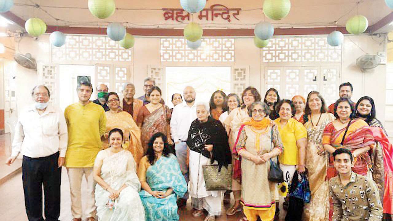 Members of Mumbai Brahmo Samaj at Magh Utsav