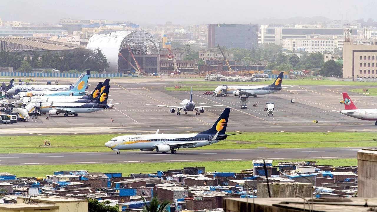 Drunk passenger creates ruckus mid-air, Doha-Bengaluru flight forced to make emergency landing in Mumbai