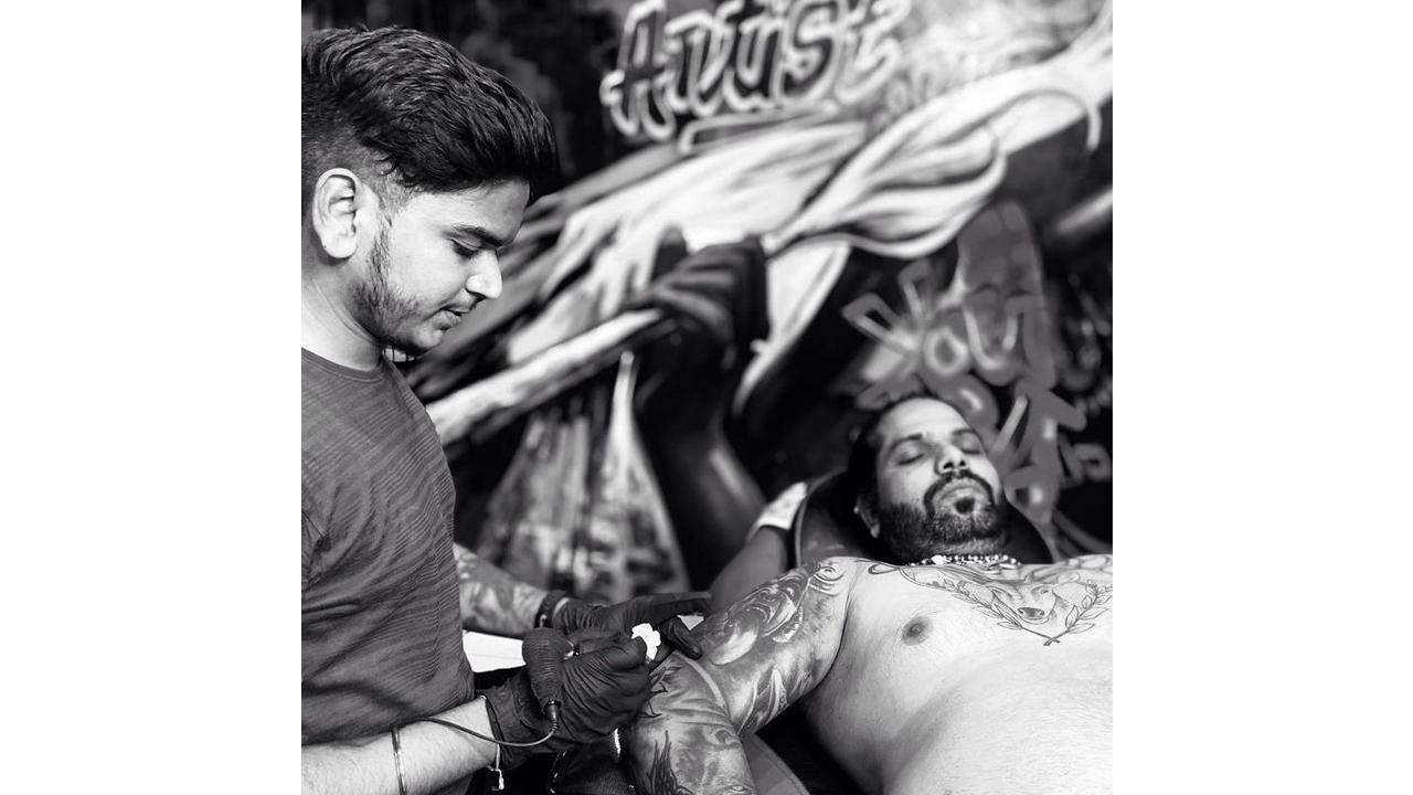 Nikhil Chekhliya: The Young Indian Tattoo Artist Who Has Received Global Recognition