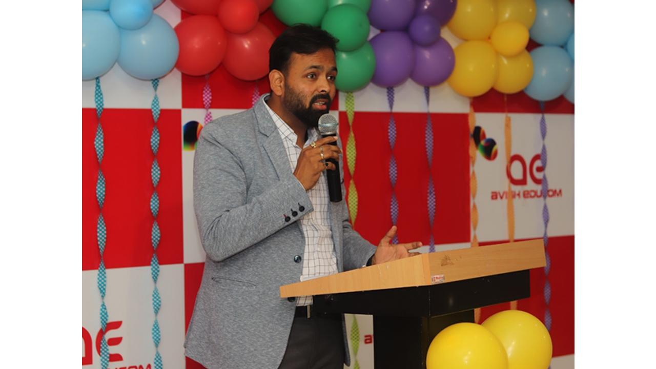 Co-founder Nilesh Parakh’s Avish Educom serves as the right step in the education sector, offering skill-based courses.