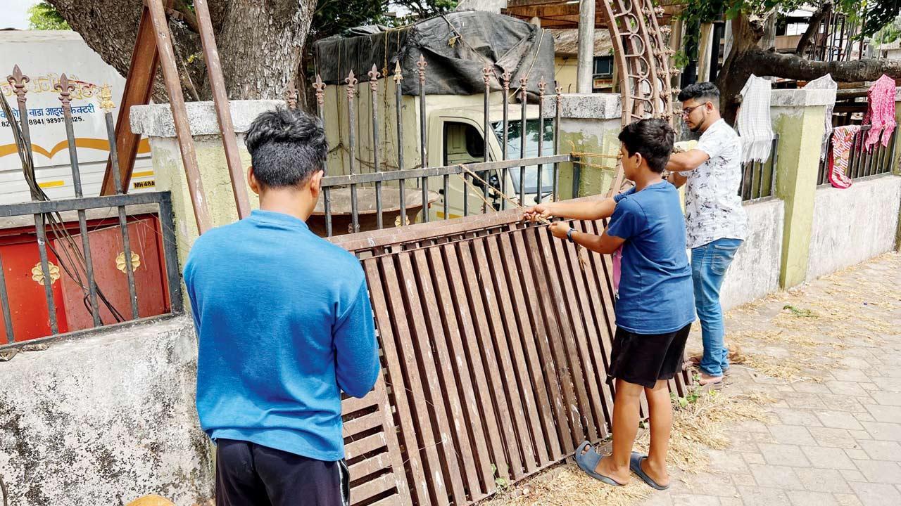 6-year-old girl death case: VVMC blames thieves for gate coming off hinges